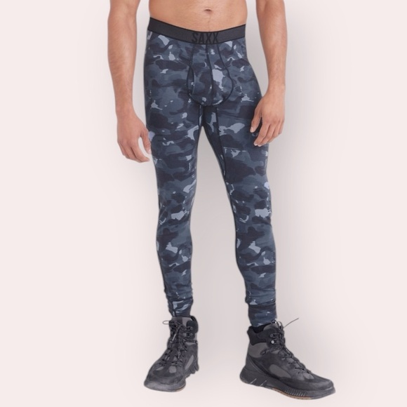 SAXX Grey Camo Roast Master Mid-weight Base Layer - Picture 1 of 9
